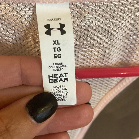 Under Armour tank EUC - Picture 2 of 4